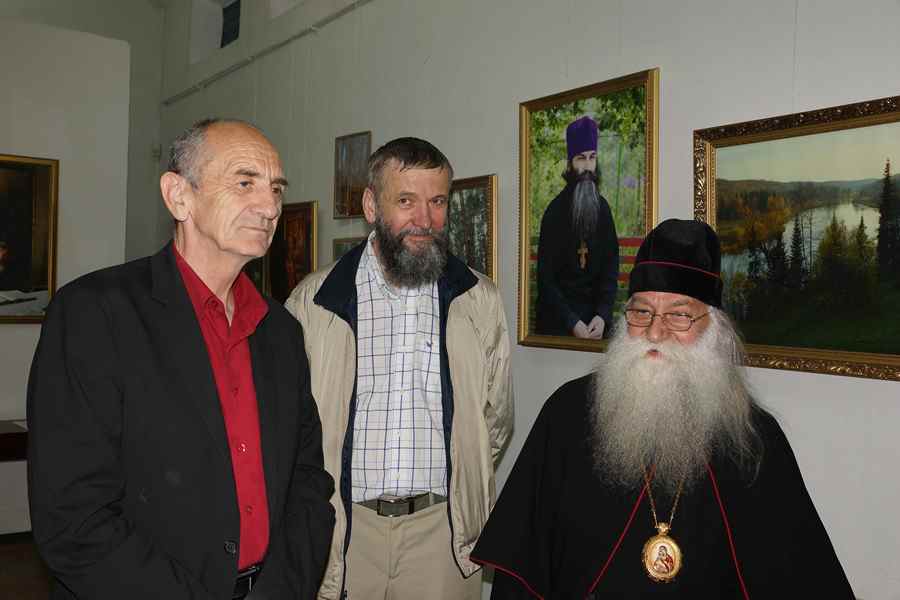 Слева направо: Абрамов В. А., Токарев А. П., архиепископ Савватий