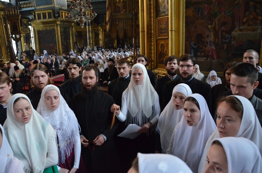Выступление хора Московского старообрядческого духовного училища под руководством матушки Марины Андрониковой