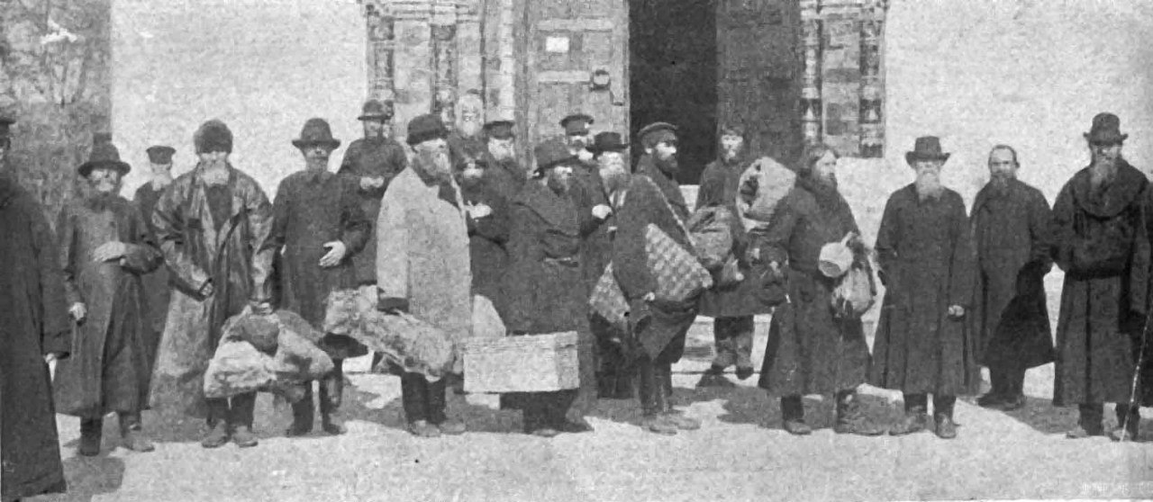 Старообрядцы-сибиряки, прибывшие в Москву на I Всероссийский Собор поморцев в 1909 г.