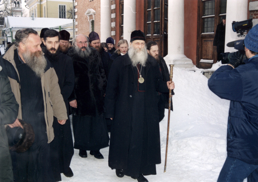 На Соборе в феврале 2004 года епископ Андриан Казанско-Вятский был избран Митрополитом Московским и всея Руси 