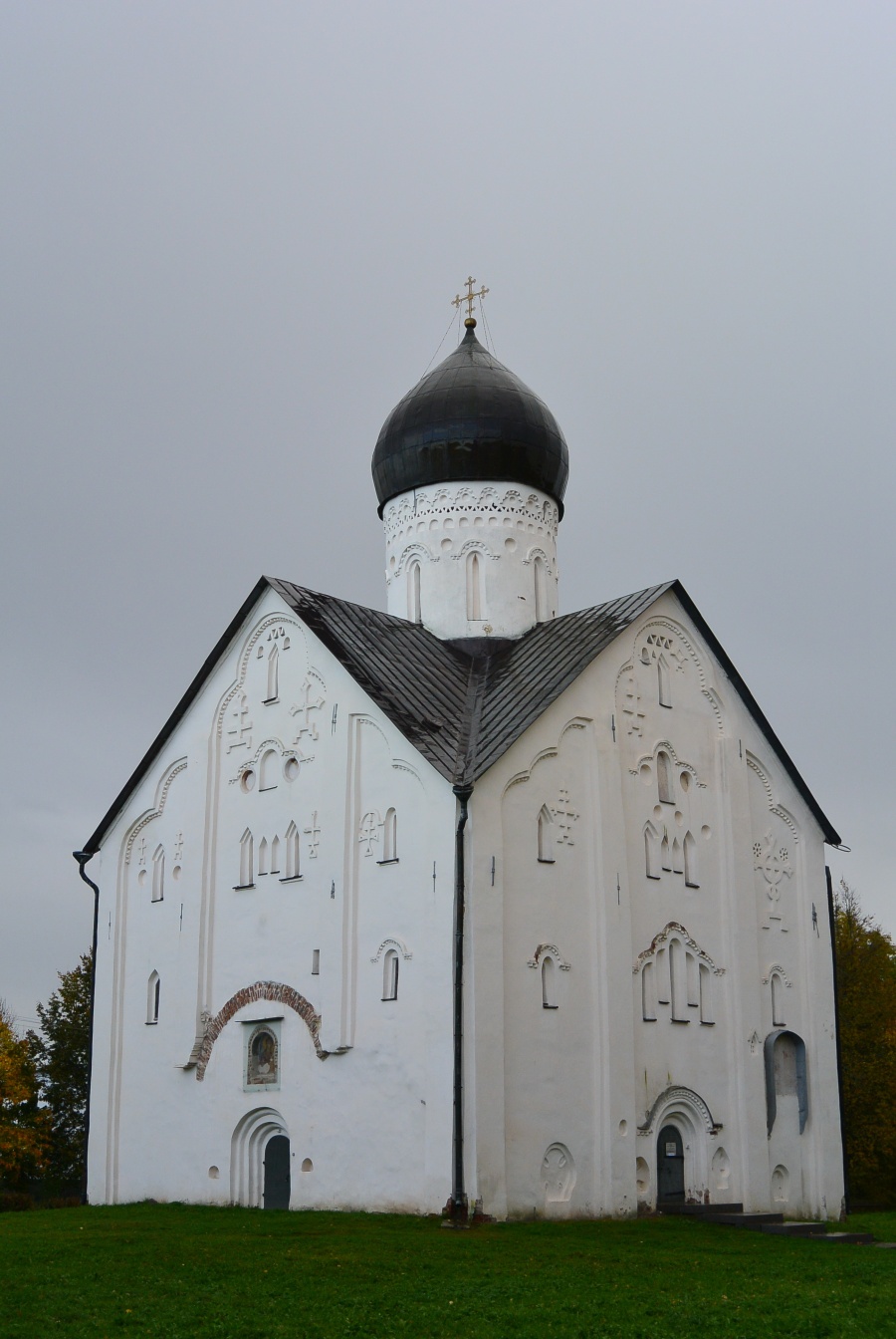 Церковь Спаса Преображения на Ильине улице (1374 год)