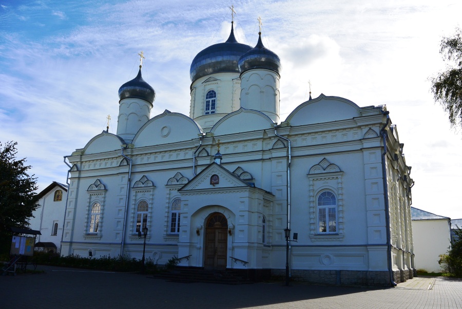 Покровский собор быв. Зверина монастыря
