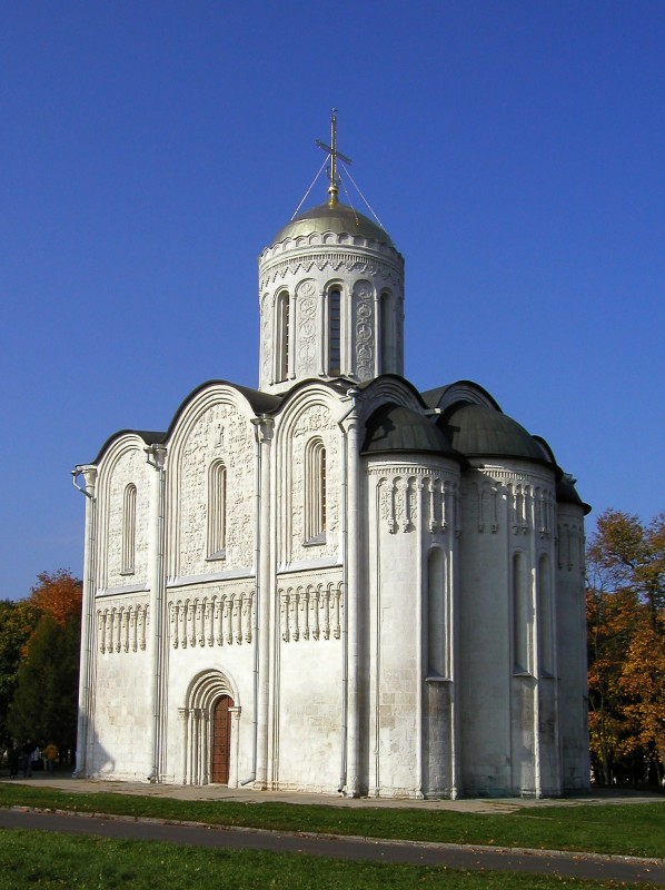 Дмитриевский собор во Владимире (1194–1197 годы). Вид с юго-востока