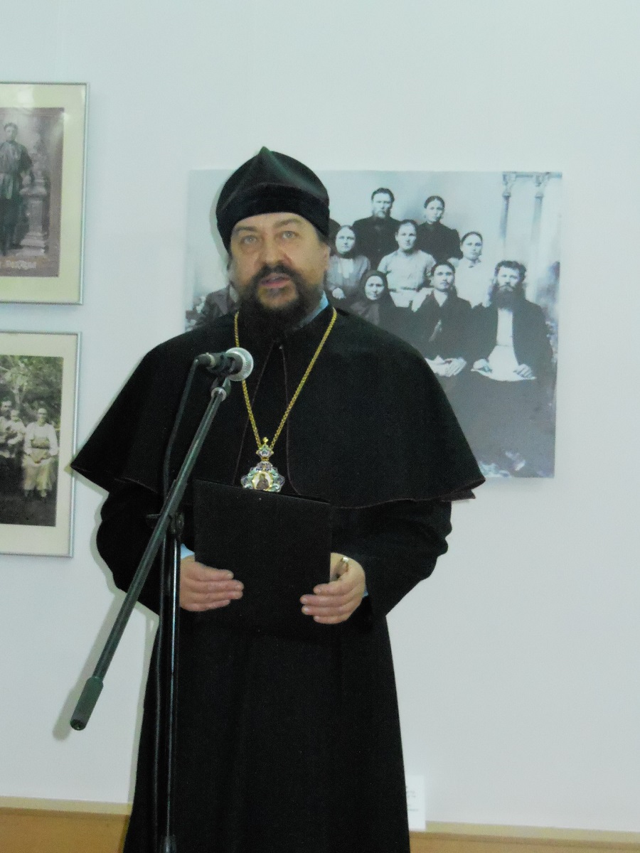 Никодим (Ковалев), епископ Киевский и всея Украины выступил с докладом