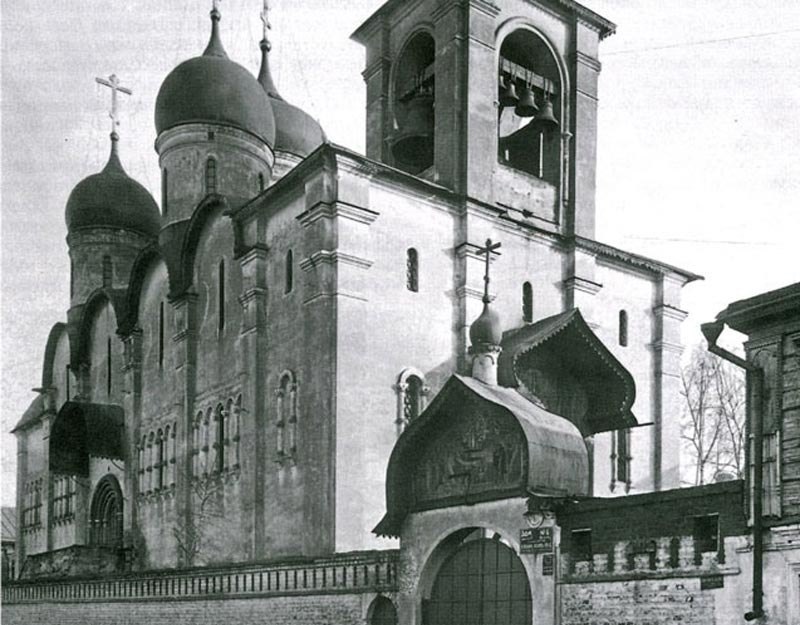 Старообрядческий храм был построен по образцу Успенского собора в Кремле