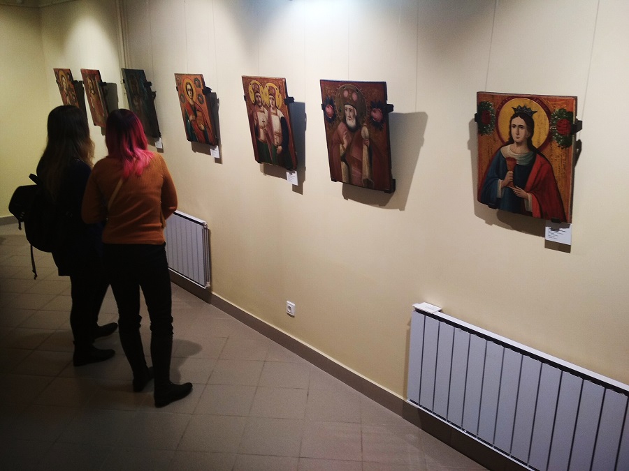 В Екатеринбурге открылся музей наивного искусства с уникальными экспонатами