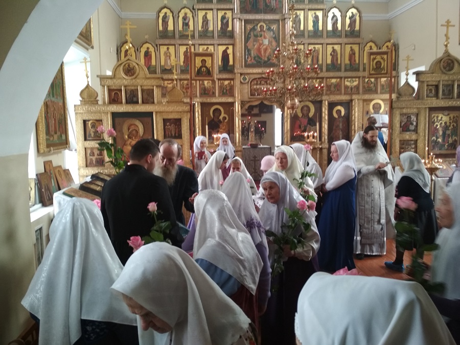 Праздник святых Жен-Мироносиц в Уральской глубинке