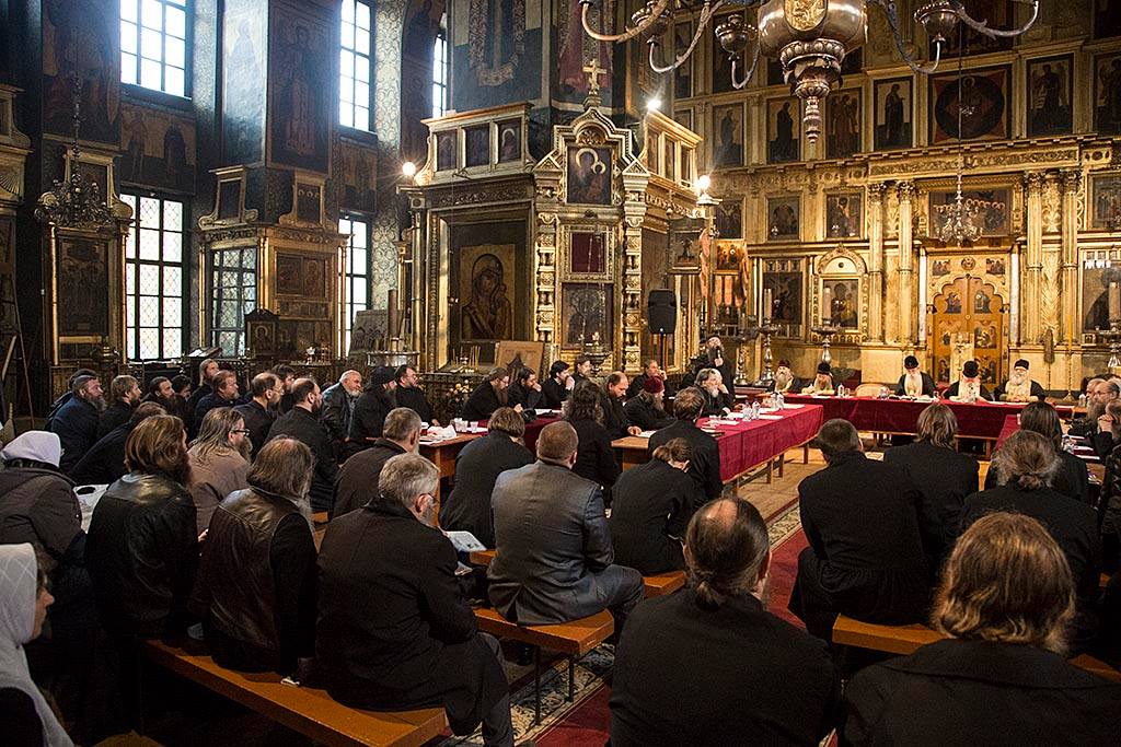 Заседание Освященного Собора. Фото о. Алексея Лопатина
