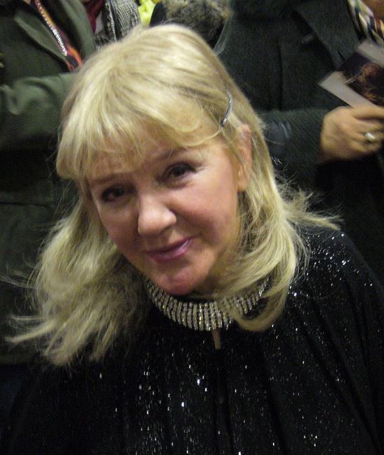 Жанна Владимировна Бичевская — российская певица, популярная среди христиан разных деноминаций в 90-е года XX века