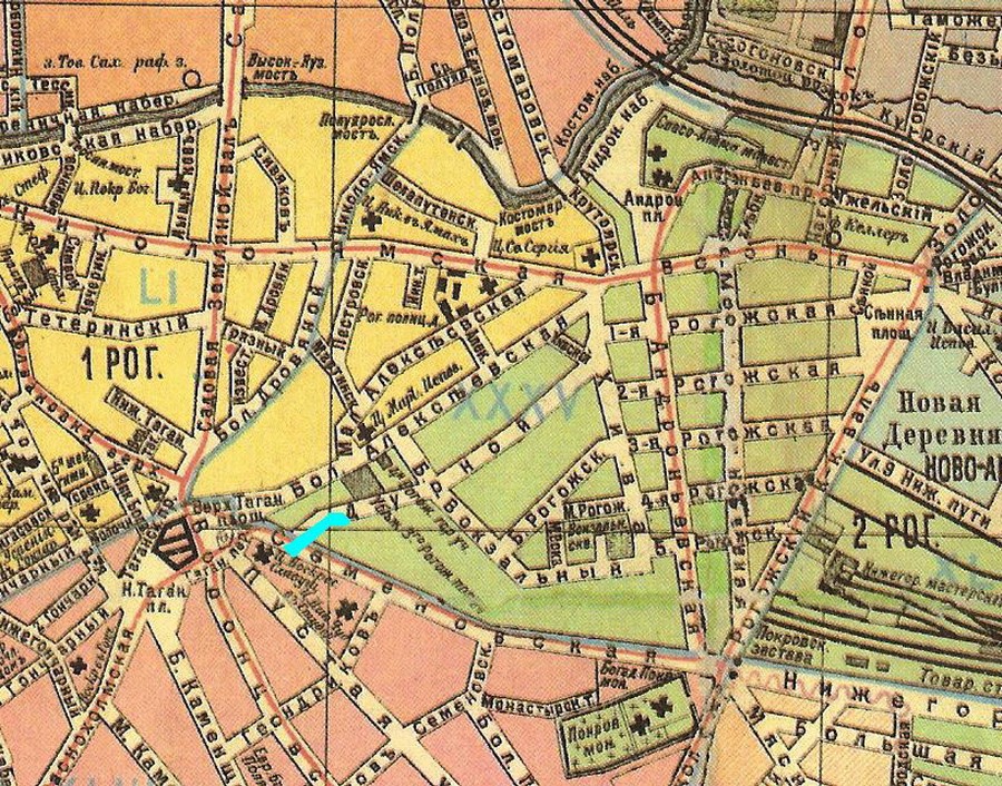 На карте маркером обозначен маршрут от храма Воскресения Словущего до Братского двора