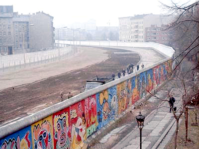 Вид на берлинскую стену со стороны Западного Берлина. 1986 год