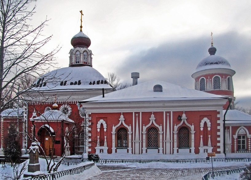 Успенский храм на Преображенском кладбище в Москве