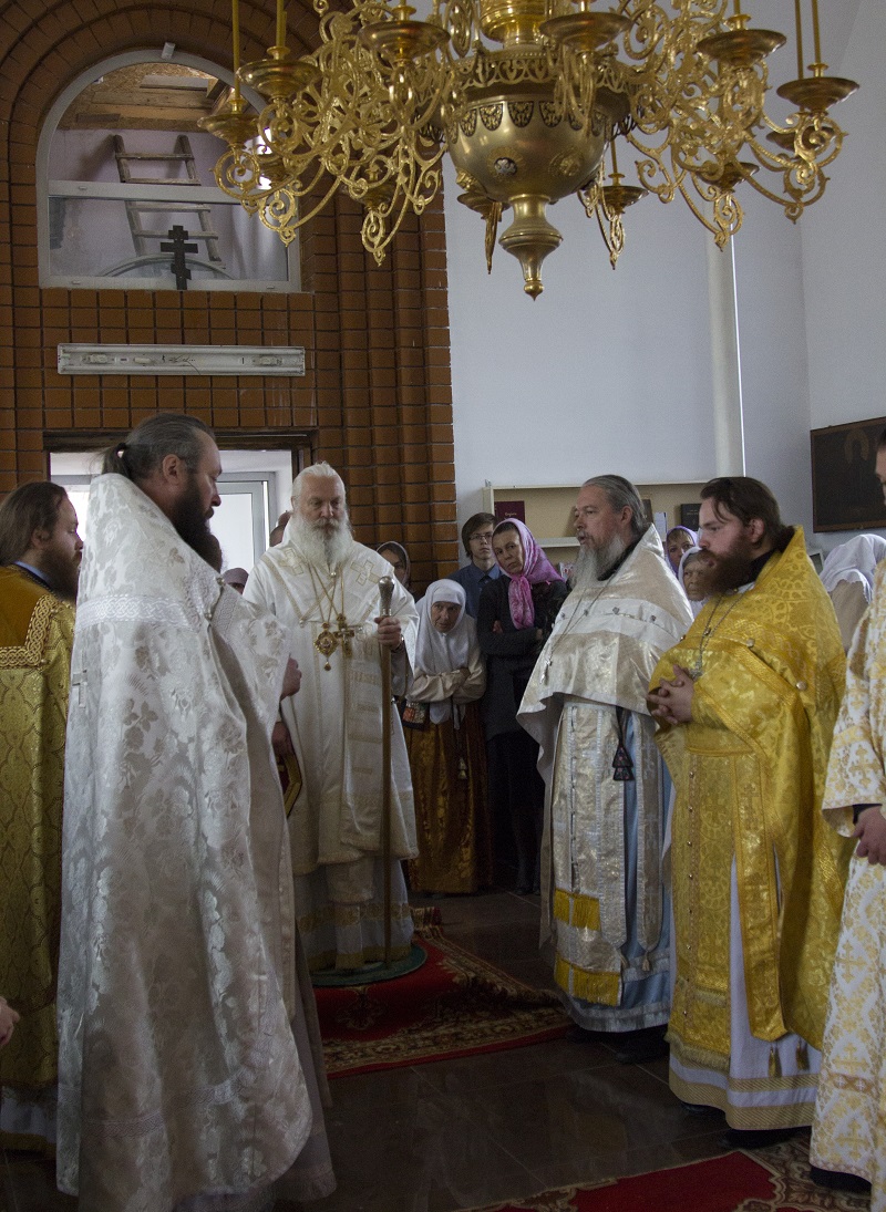 Священство РДЦ перед литургией