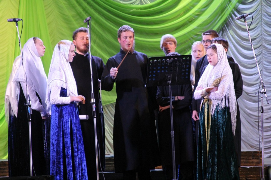 Выступление Барнаульского хора под руководством Алексея Думнова