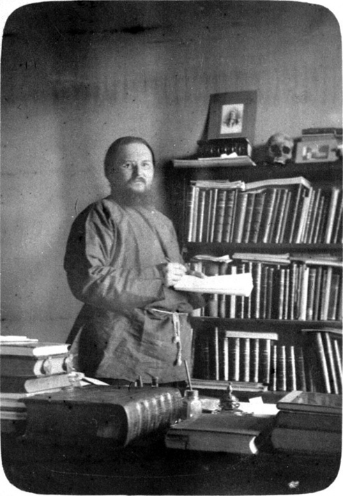А.А. Ухтомский в рыбинском доме за работой над магистерской диссертацией, 1910 год