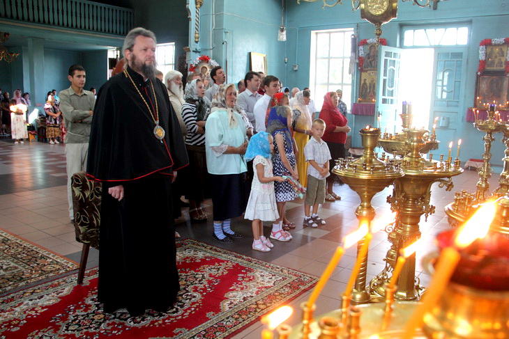 Архиепископ Евлогий в храме Рождества Пресвятой Богородицы в Вилково