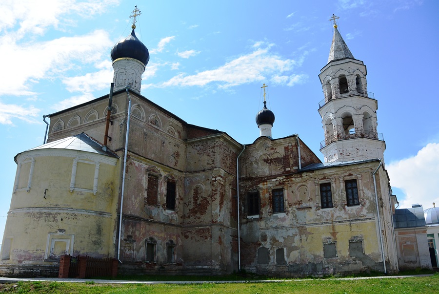 Введенская церковь. На сегодняшний день самая древняя постройка Борисоглебского монастыря