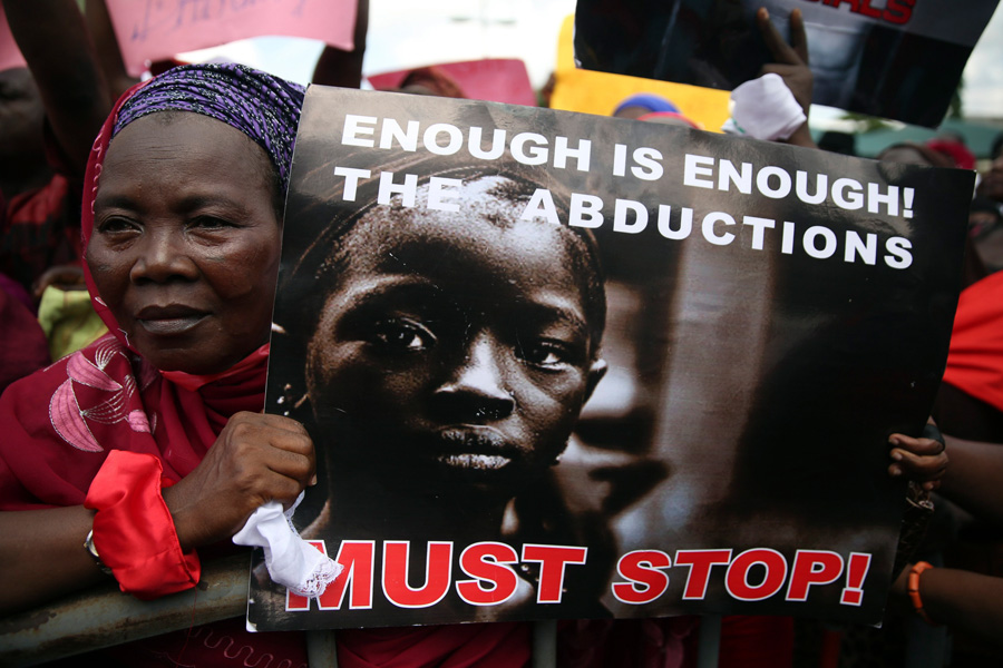 В 2014 году в Нигерии боевики «Боко харам» похитили более 300 школьниц в христианской деревне