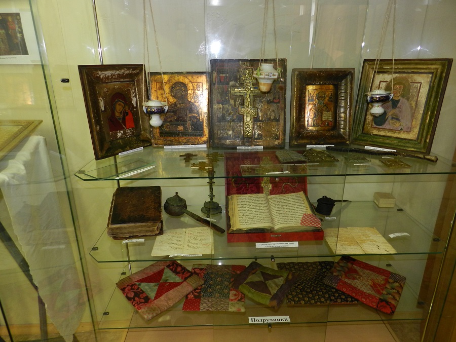 Экспонаты музея старообрядческого быта в поселке Нейво-Рудянка