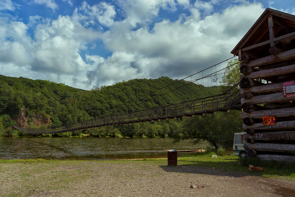 Подвесной мост через реку Большая Уссурка