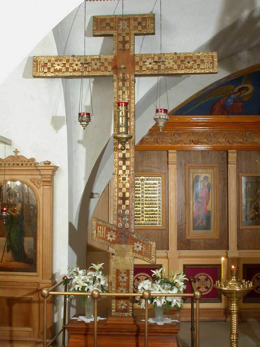 Кийский Крест в храме преподобного Сергия Радонежского в Крапивниках (РПЦ)