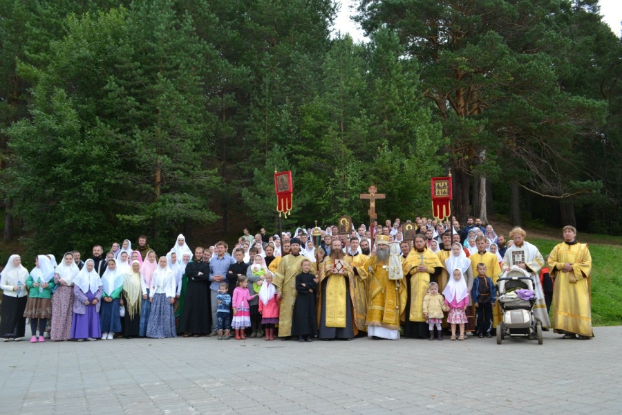 Участники Великорецкого крестного хода, август 2015 г.