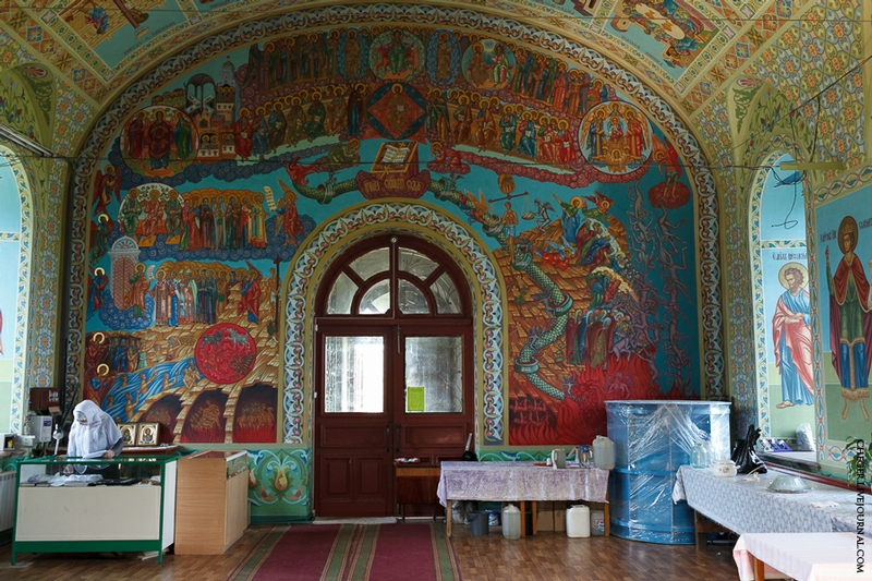 Роспись в Храме Казанской иконы Божией Матери Малиновского скита