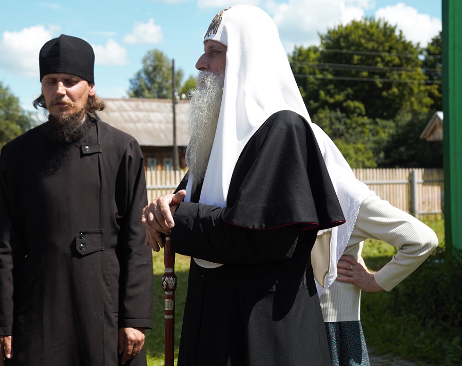 Отец Владимир Шибанов и митрополит Корнилий (Титов)