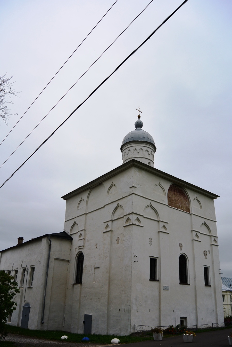 Сретенская церковь с трапезной (1533-1535 гг.)