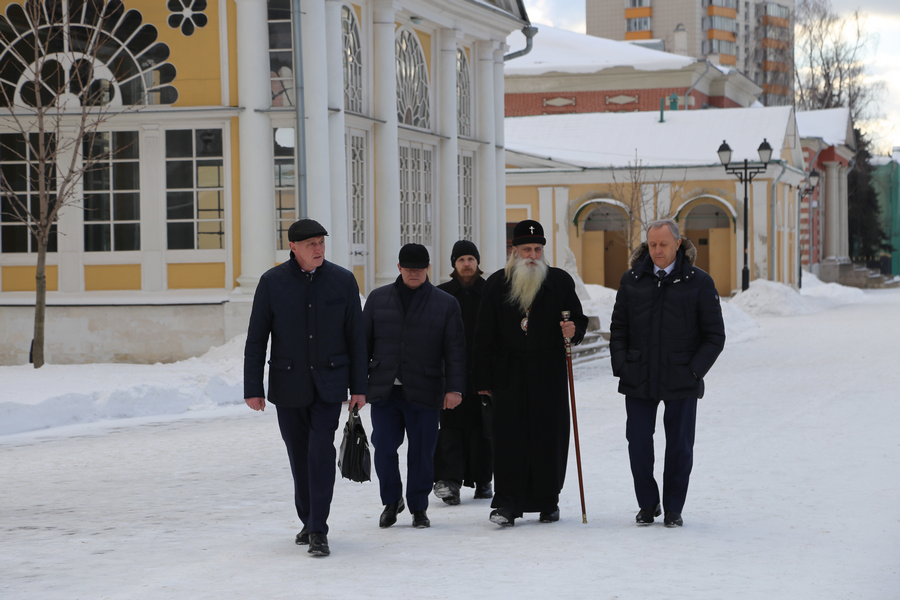 Встреча митрополита Московского и всея Руси Корнилия с Саратовскими чиновниками