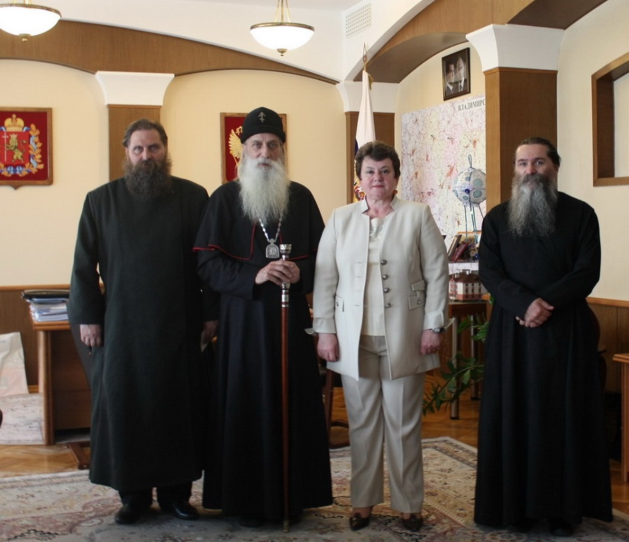 Встреча главы РПсЦ митрополита Корнилия с губернатором Владимирской области Светланой Орловой. 27 мая 2015 года
