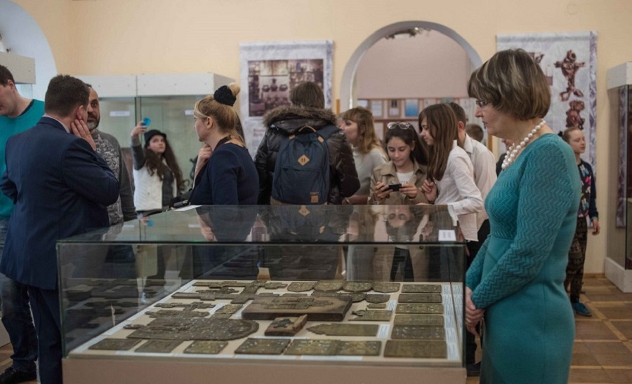 На выставке представлены уникальные экспонаты из собрания Свердловского областного краеведческого музея