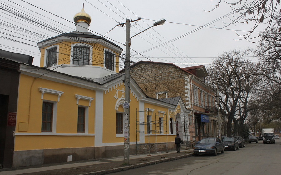 Вид храма с ул. Сергеева-Ценского