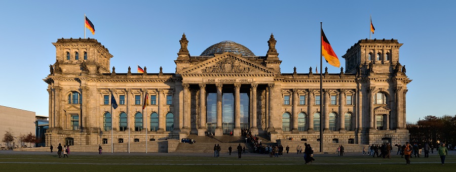 Здание Бундестага в Берлине