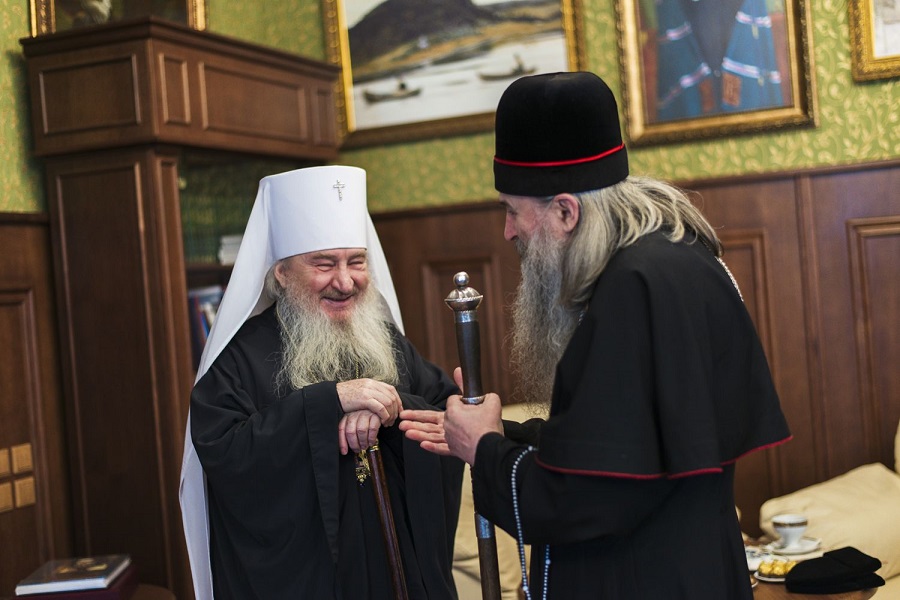 Митрополит Феофан выразил радость от встречи с епископом Евфимием
