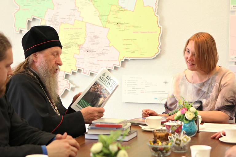 На встрече с министром национальной политики Коми епископу Викентию удалось договориться о взаимной поддержке и сотрудничестве