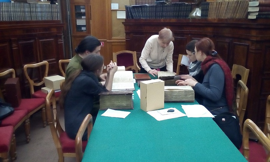 Практические занятия в Отделе Рукописей Российской Национальной Библиотеки