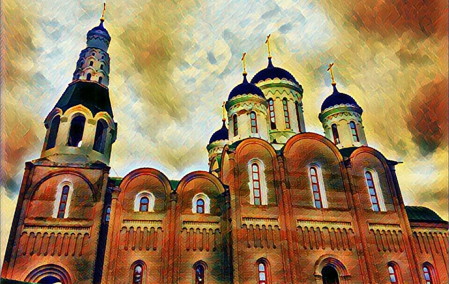 Величественный храм старообрядцев в Барнауле