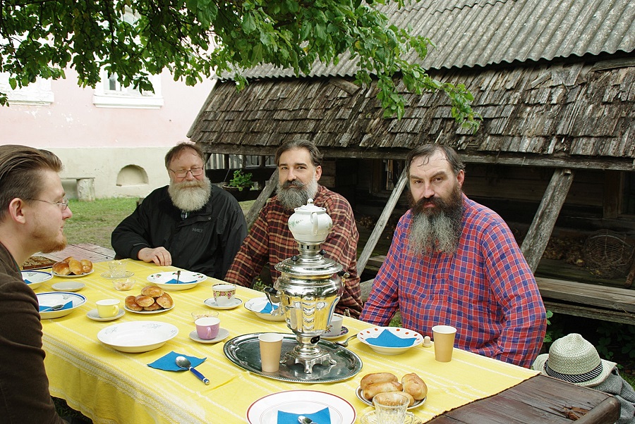 А.А. Безгодов (крайний справа) на международной конференции в Эстонии