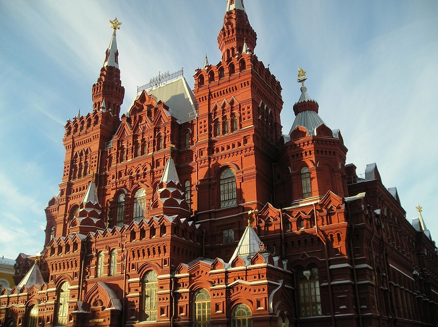 Государственный исторический музей — один из лучших музеев Москвы, находится в самом центре столицы — на Красной площади