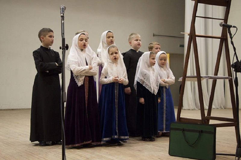 Детская хоровая группа Лиговской старообрядческой общины Санкт-Петербурга 
