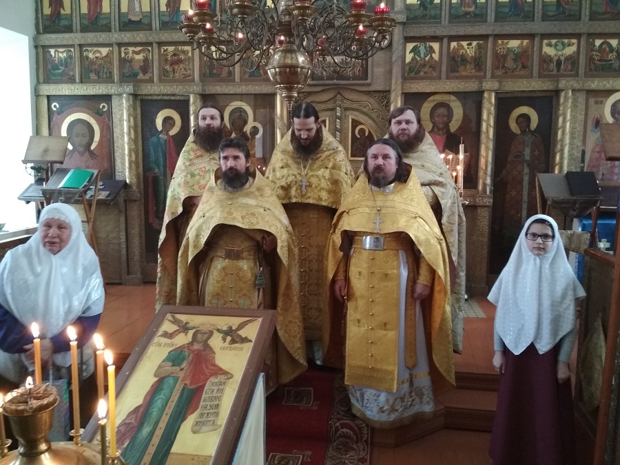На юбилейную встречу собрались гости со всей Уральской епархии