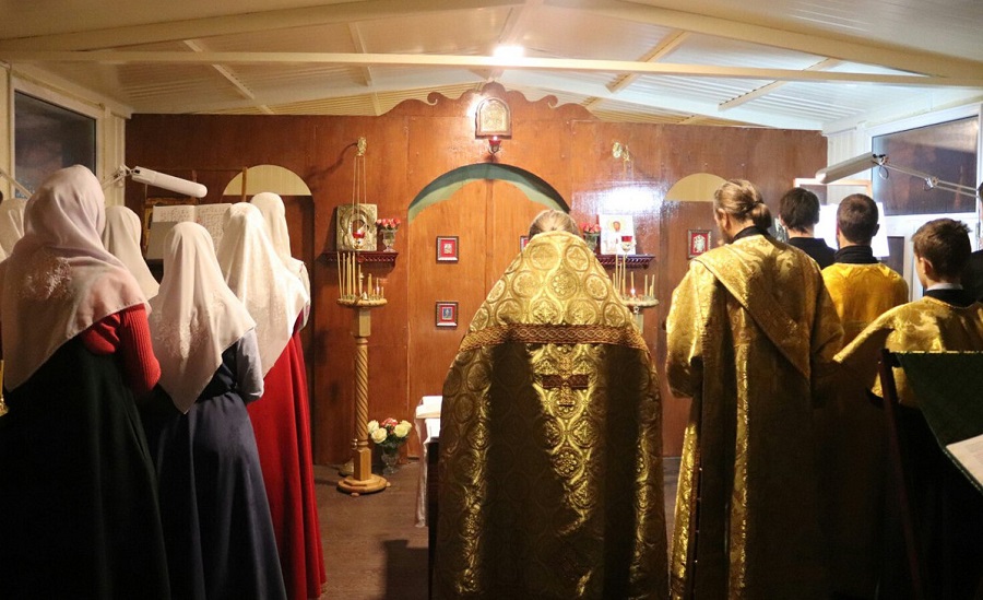 В моленном доме Тверской старообрядческой общины сооружен и освящен алтарь