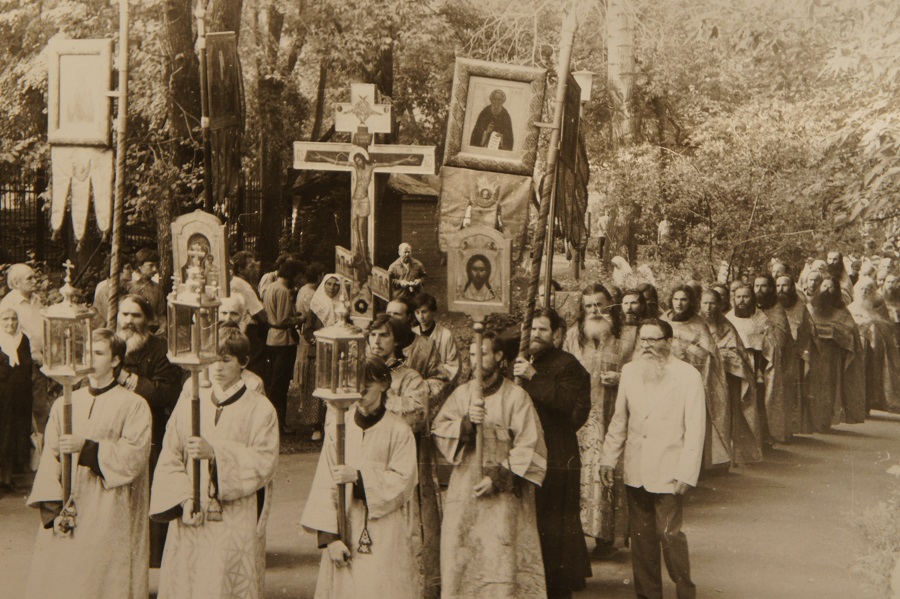 23 июля 1988 года. Празднование 1000-летия Крещения Руси. Посещение архиерейских могил