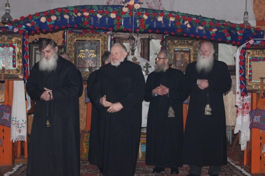 Духовные наставники, гости Успенского храма