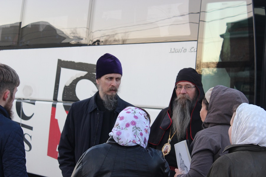 В Коломне гостей встречал настоятель храма иерей Михаил Рожков