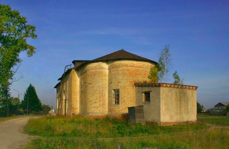 Церковь во имя святителя Николы Чудотворца в деревне Абрамовка