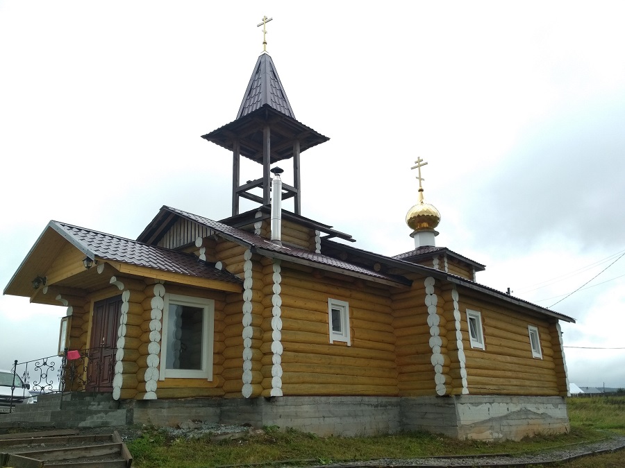 Храм во имя святого князя Владимира в уральском поселке Староуткинск