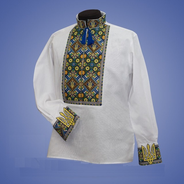 Несмотря на то, что традиционными цветами славянских народов, в том числе и украинцев, является белый, красный и черный, в последние годы, после событий на майдане, распространение получают желто-синие вышиванки с нетипичными узорами