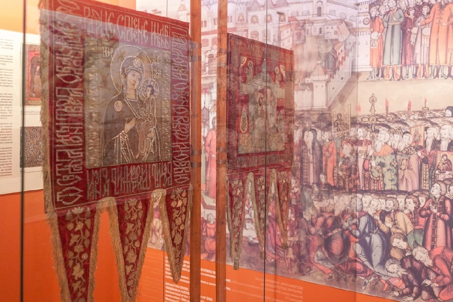 Экспонат с выставки «Хоругви XVII века»